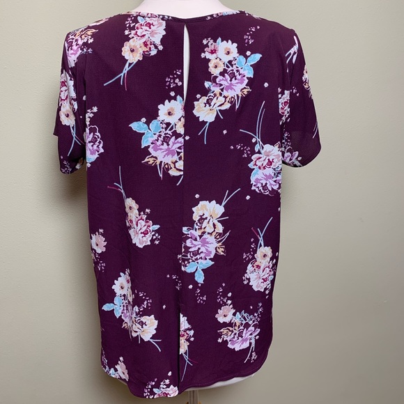 Renee C purple floral short sleeve top - Picture 2 of 4